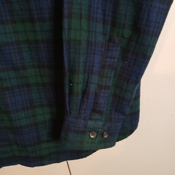 LL Bean Flannel Shirt Men's Size Large Relaxed Fit Plaid Blue/Green (0332P1) - Picture 4 of 8